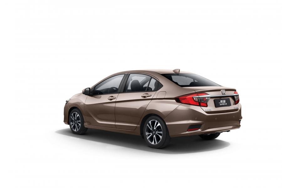  Honda Greiz 2015 года  (фото 5 из 16)